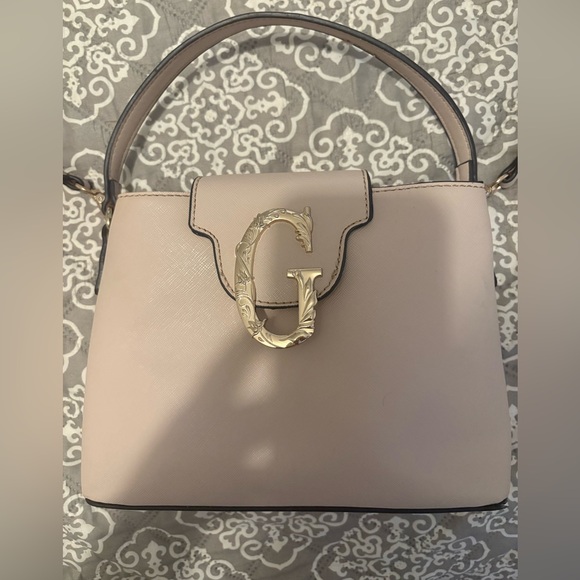 GUESS Beige Handbag with Gold Accent - Picture 2 of 9